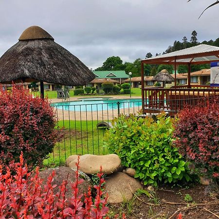 Gooderson Leisure Riverbend Chalets Self Catering And Timeshare Gold Crown Resort Drakensberg Garden Buitenkant foto