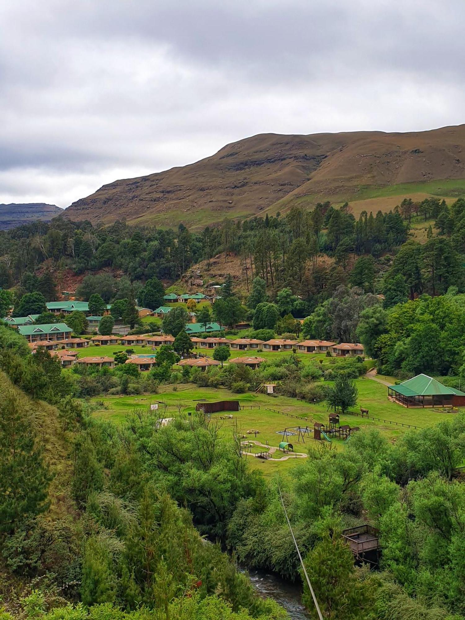 Gooderson Leisure Riverbend Chalets Self Catering And Timeshare Gold Crown Resort Drakensberg Garden Buitenkant foto
