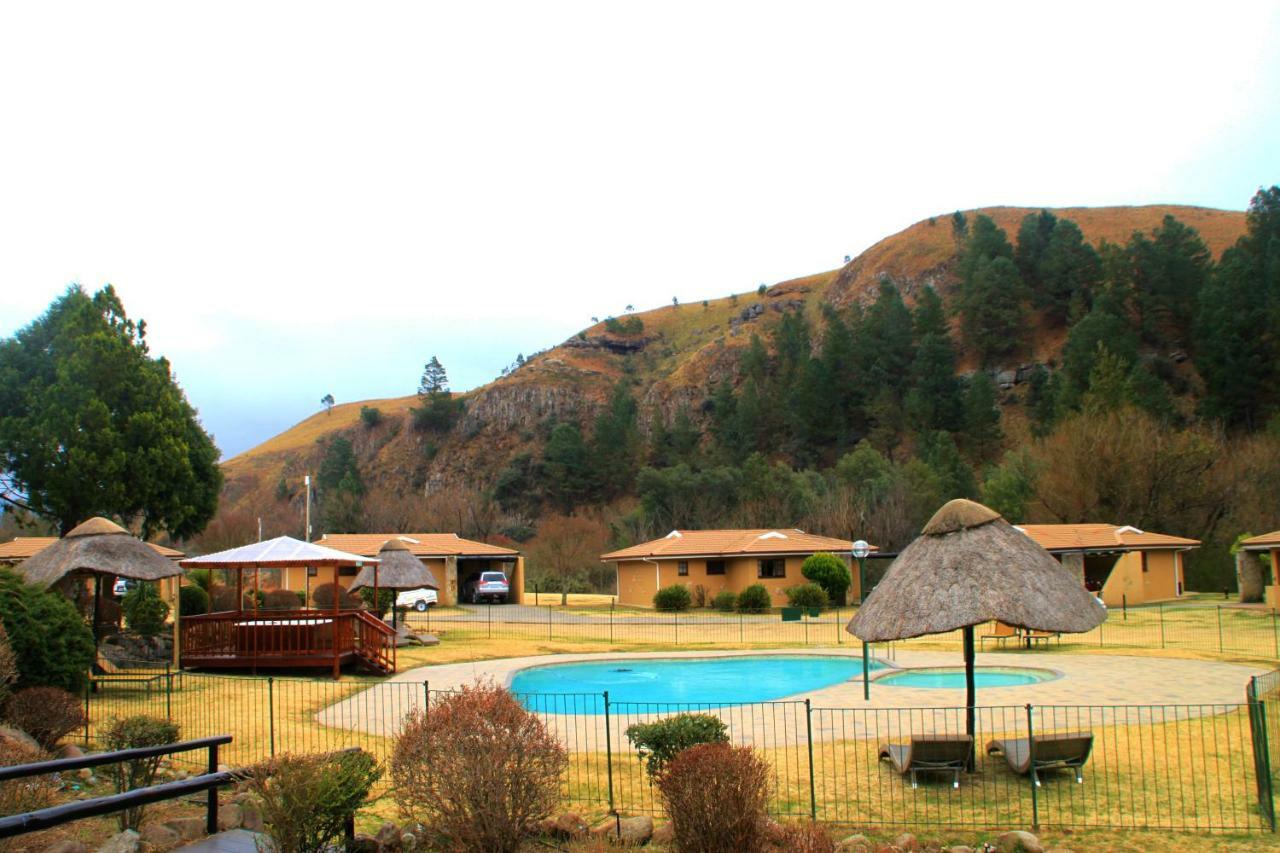 Gooderson Leisure Riverbend Chalets Self Catering And Timeshare Gold Crown Resort Drakensberg Garden Buitenkant foto